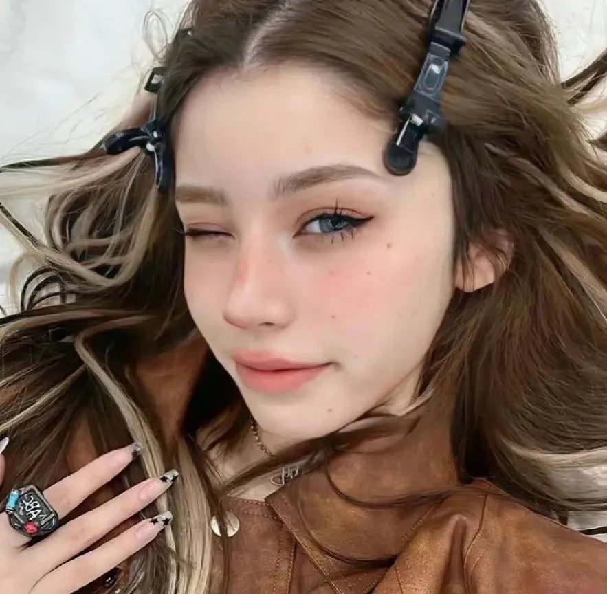 暴风少年之三大家族